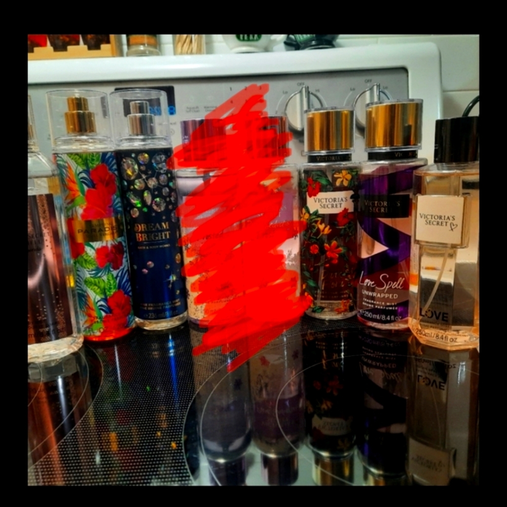 LOT of Various Body Sprays (6)